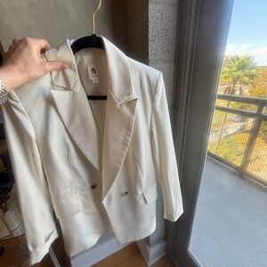 Women's Off-White Blazer - Size Small